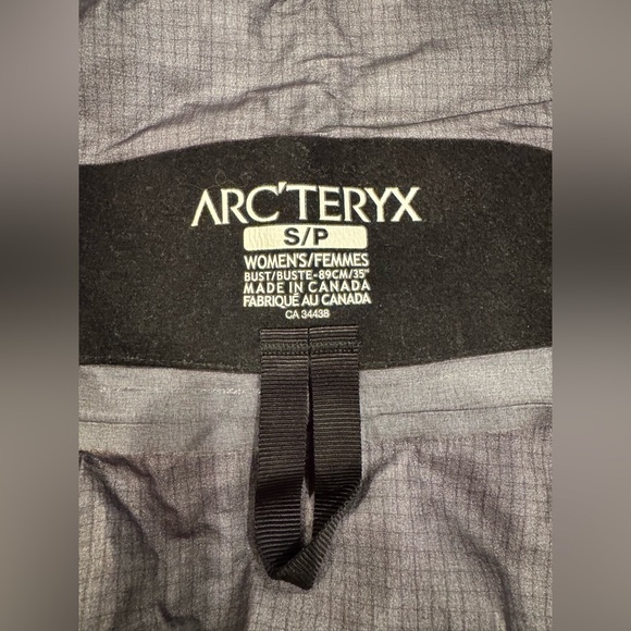 Arteryx Goretex Alpha SV Jacket - Picture 7 of 9